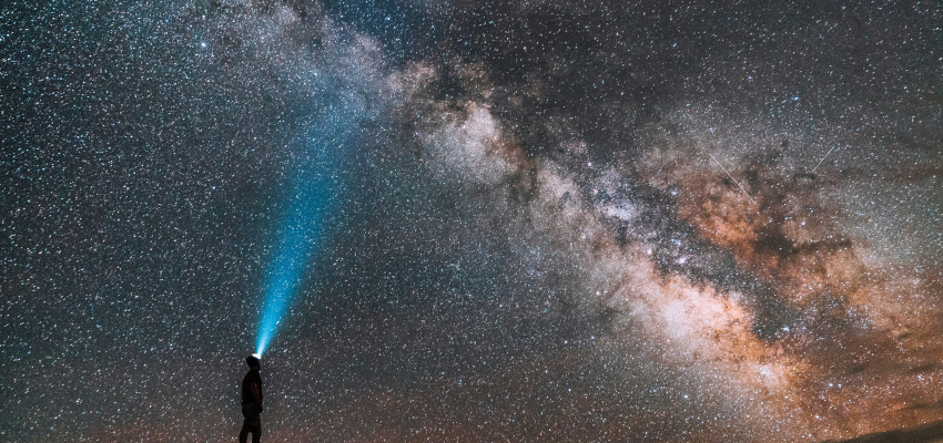 Bienvenidos al Blog de AstroBlob: Un Universo de Conocimiento y Colaboración