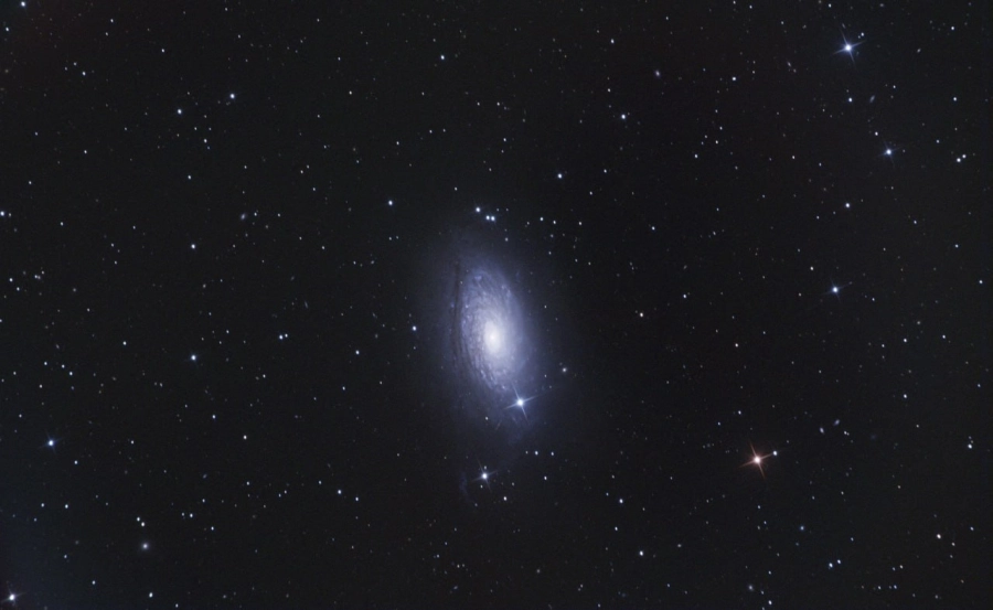 Galaxia espiral captada con un telescopio de la red